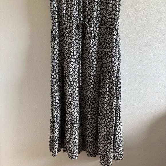 Trovata Nancy Ink Floral Midi Dress Large - Picture 4 of 10